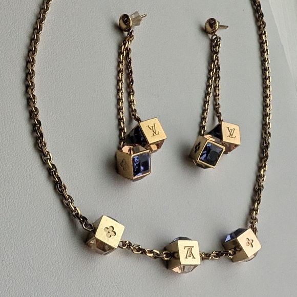 Louis Vuitton Gold Gamble Necklace & Drop Earrings - Picture 8 of 16